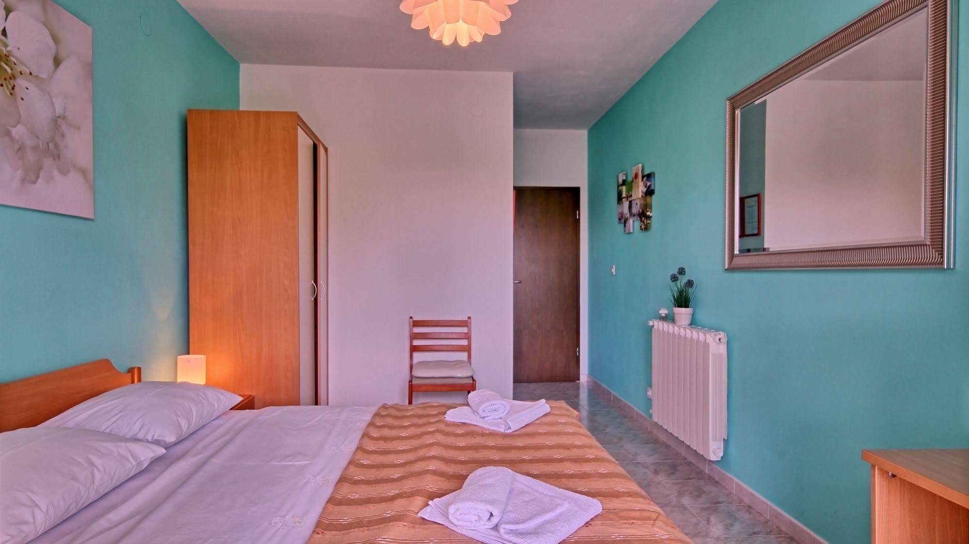 Guest House Ambienti Rovinj Exterior photo