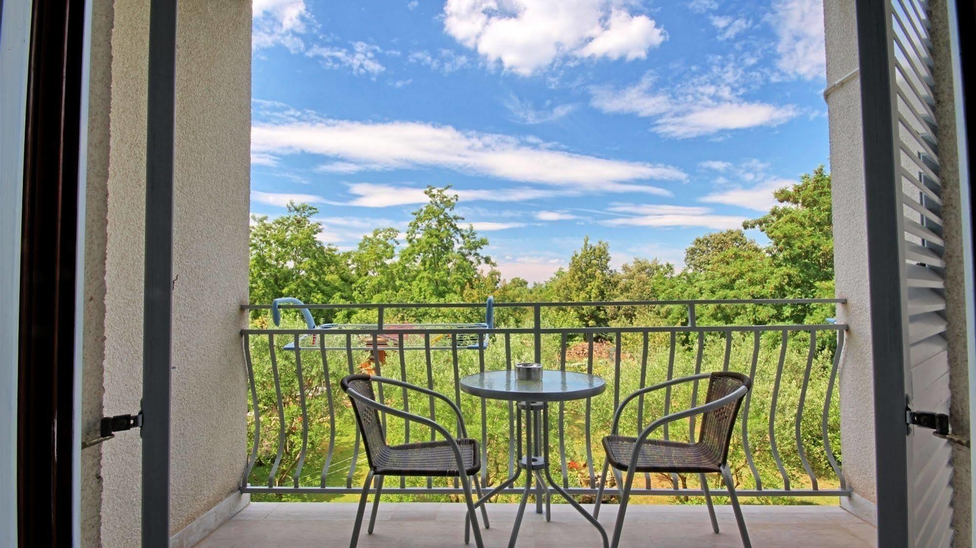 Guest House Ambienti Rovinj Exterior photo